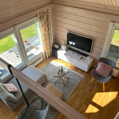 Ihanus 100 M2 Ja Rantasauna Jaerven Rannalla シャレー クーサモ