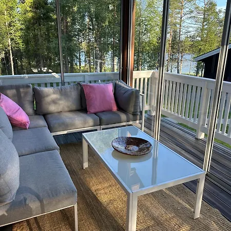 Ihanus 100 M2 Ja Rantasauna Jaerven Rannalla シャレー