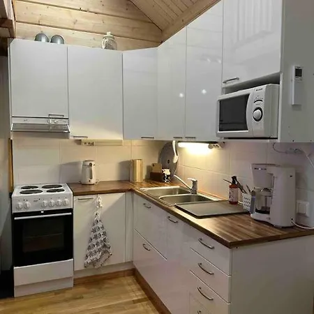 Ihanus 100 M2 Ja Rantasauna Jaerven Rannalla シャレー