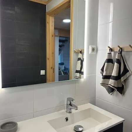 シャレー Ihanus 100 M2 Ja Rantasauna Jaerven Rannalla