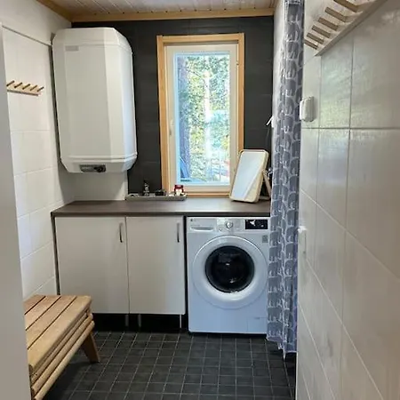 Ihanus 100 M2 Ja Rantasauna Jaerven Rannalla *