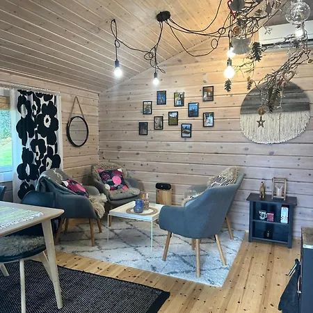 Ihanus 100 M2 Ja Rantasauna Jaerven Rannalla *