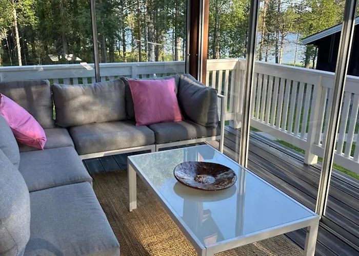 Ihanus 100 M2 Ja Rantasauna Jaerven Rannalla Chalet