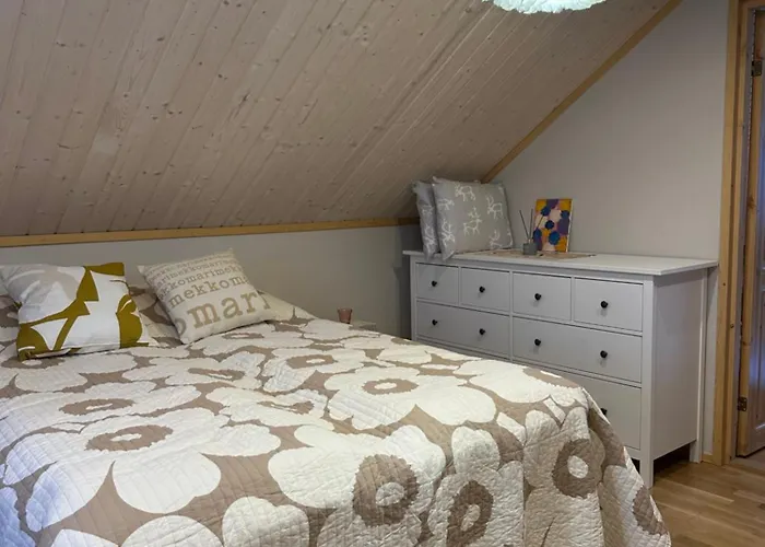 Chalet Ihanus 100 M2 Ja Rantasauna Jaerven Rannalla