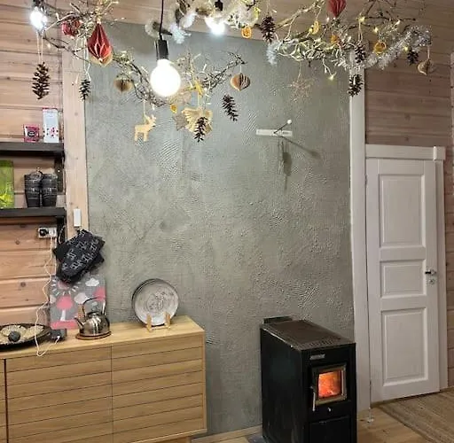 Ihanus 100 M2 Ja Rantasauna Jaerven Rannalla Kuusamo