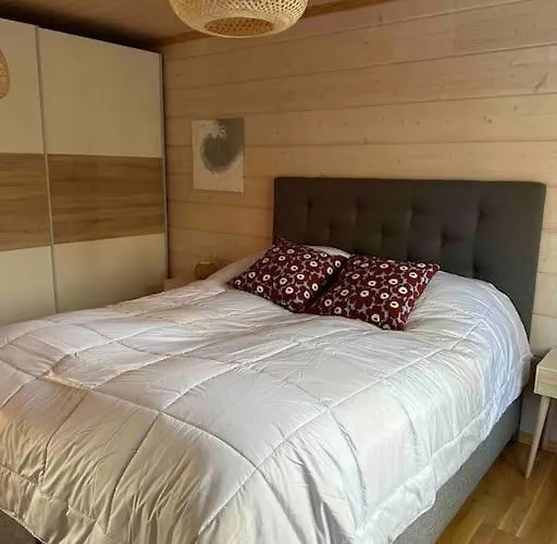 Ihanus 100 M2 Ja Rantasauna Jaerven Rannalla