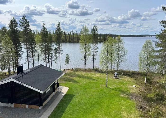 Ihanus 100 M2 Ja Rantasauna Jaerven Rannalla Kuusamo